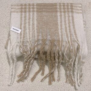 NWT- Old Navy - Fringe Scarf